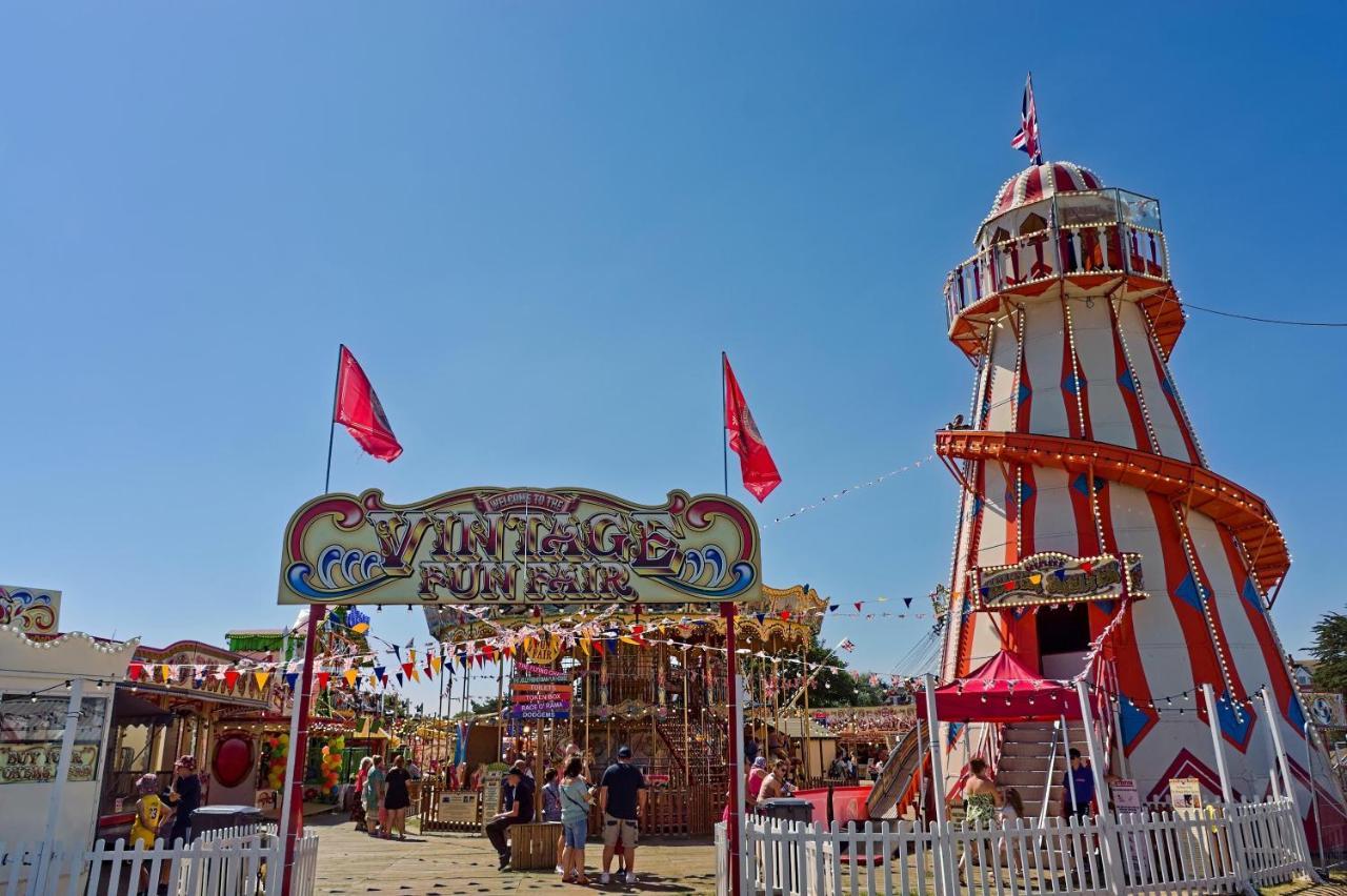 Luxury Lodge At Suffolk Sands Holiday Park Ref 45009Mv Felixstowe Eksteriør bilde